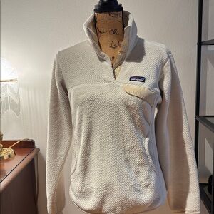 Patagonia Off-White Fleece Pullover